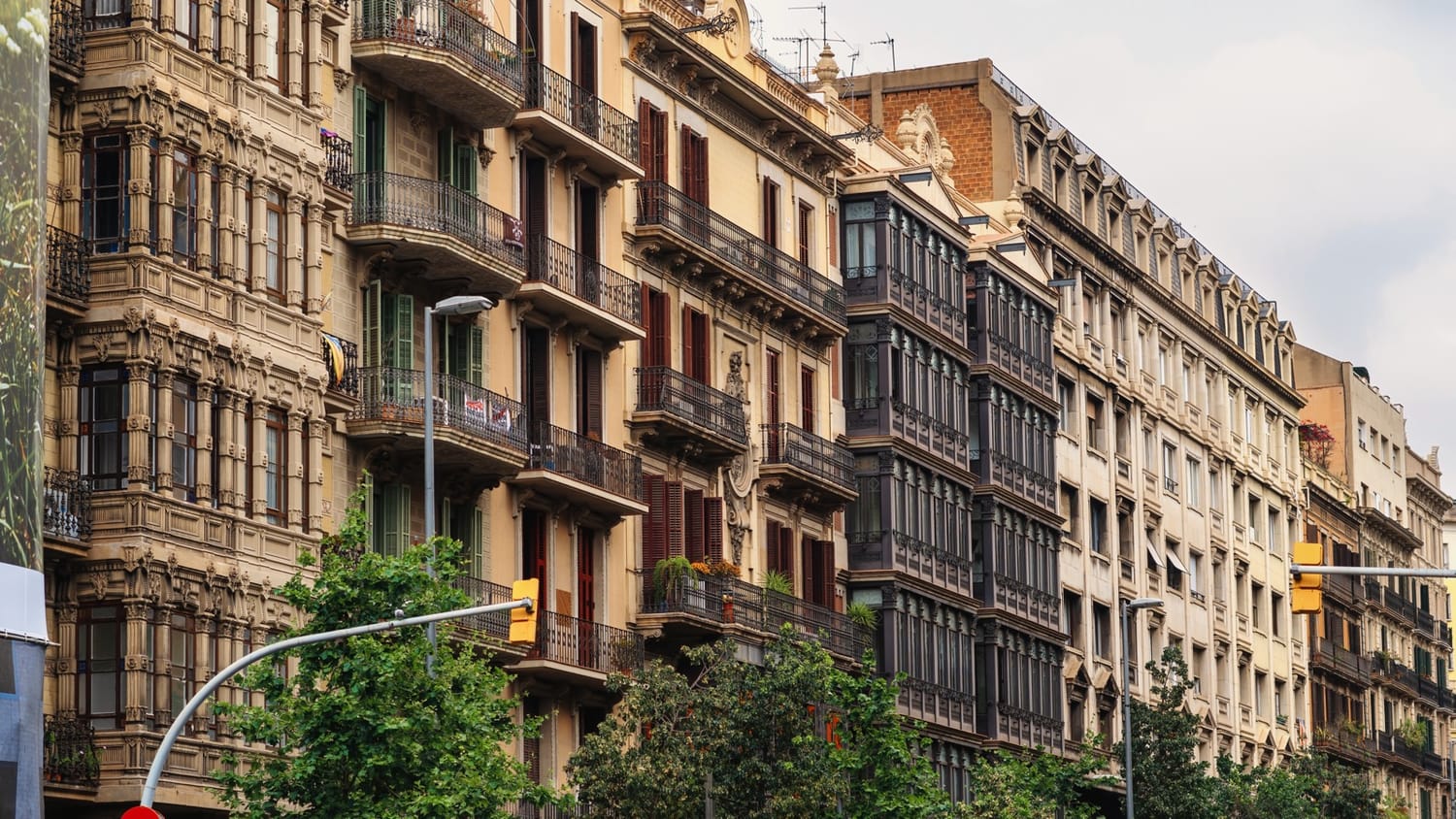 Fachadas de edificios clásicos del Eixample de Barcelona